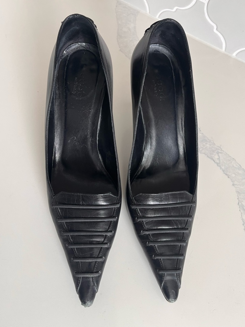 Gucci pointed toe heals - size 8 - Picture 3 of 6